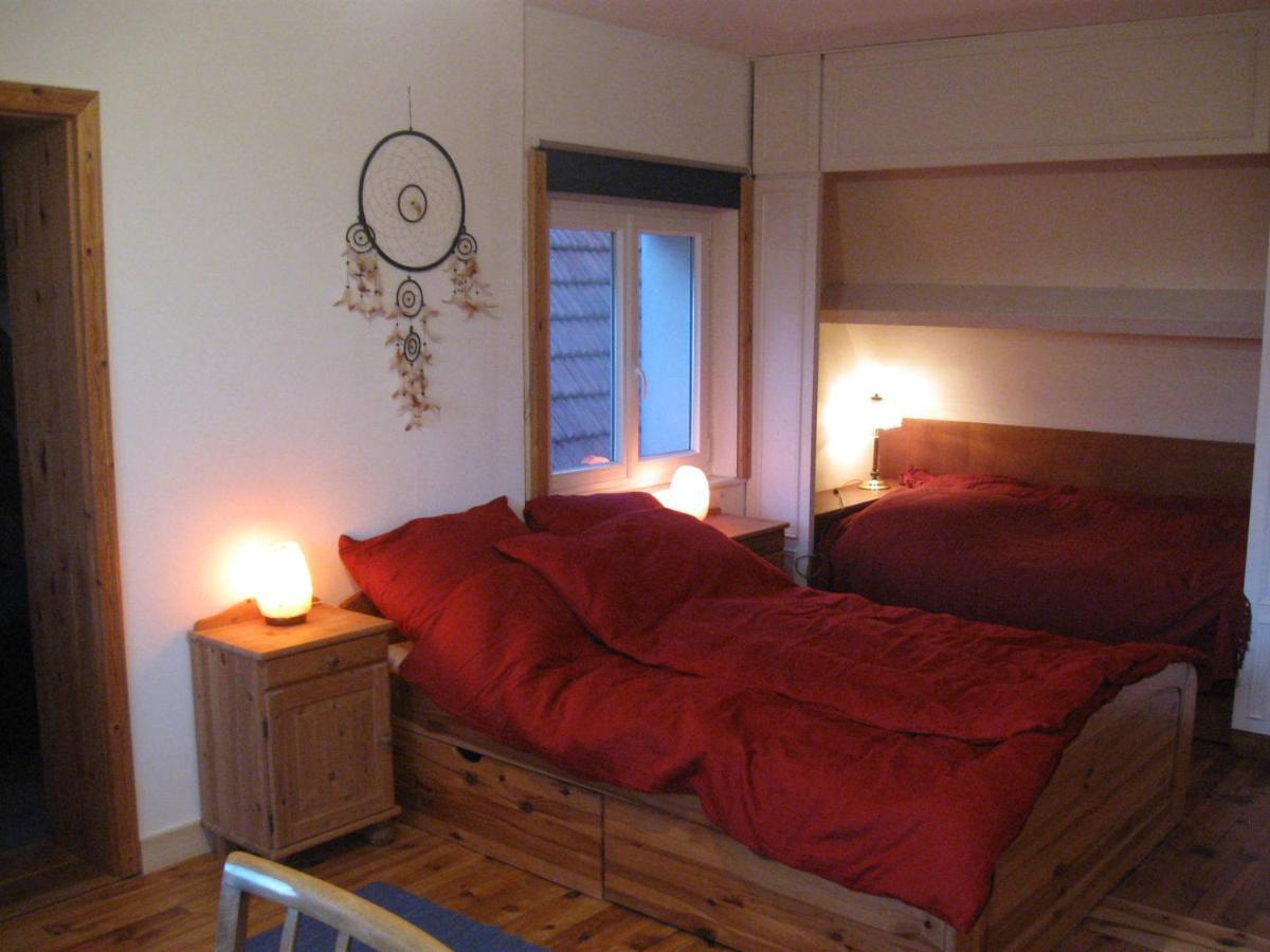 Familiensuite, Zwei Zimmer, Mitbenutzung Von Kuche Und Bad Rott Kültér fotó
