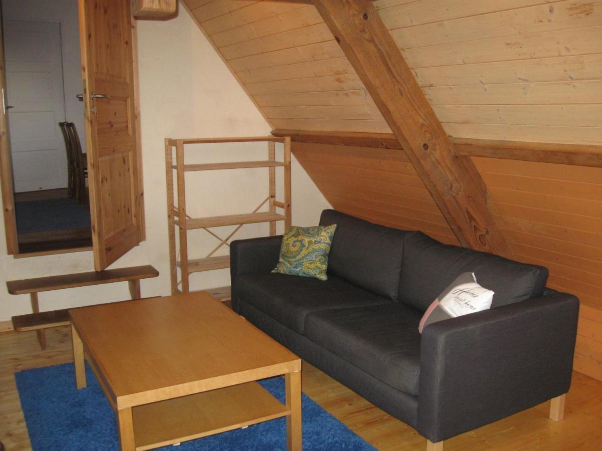 Familiensuite, Zwei Zimmer, Mitbenutzung Von Kuche Und Bad Rott Kültér fotó
