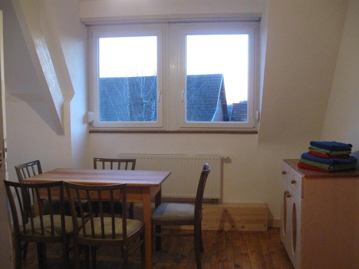 Familiensuite, Zwei Zimmer, Mitbenutzung Von Kuche Und Bad Rott Kültér fotó